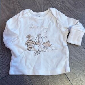 Winnie the Pooh “Best Friends" Long-Sleeve Baby Tee